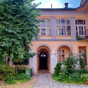 https://central-rooms-in-a-beautiful-area-from-classy-apartments.inbudapesthotels.com