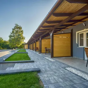 https://airport-wanderer-inn-vndor-fogad.inbudapesthotels.com